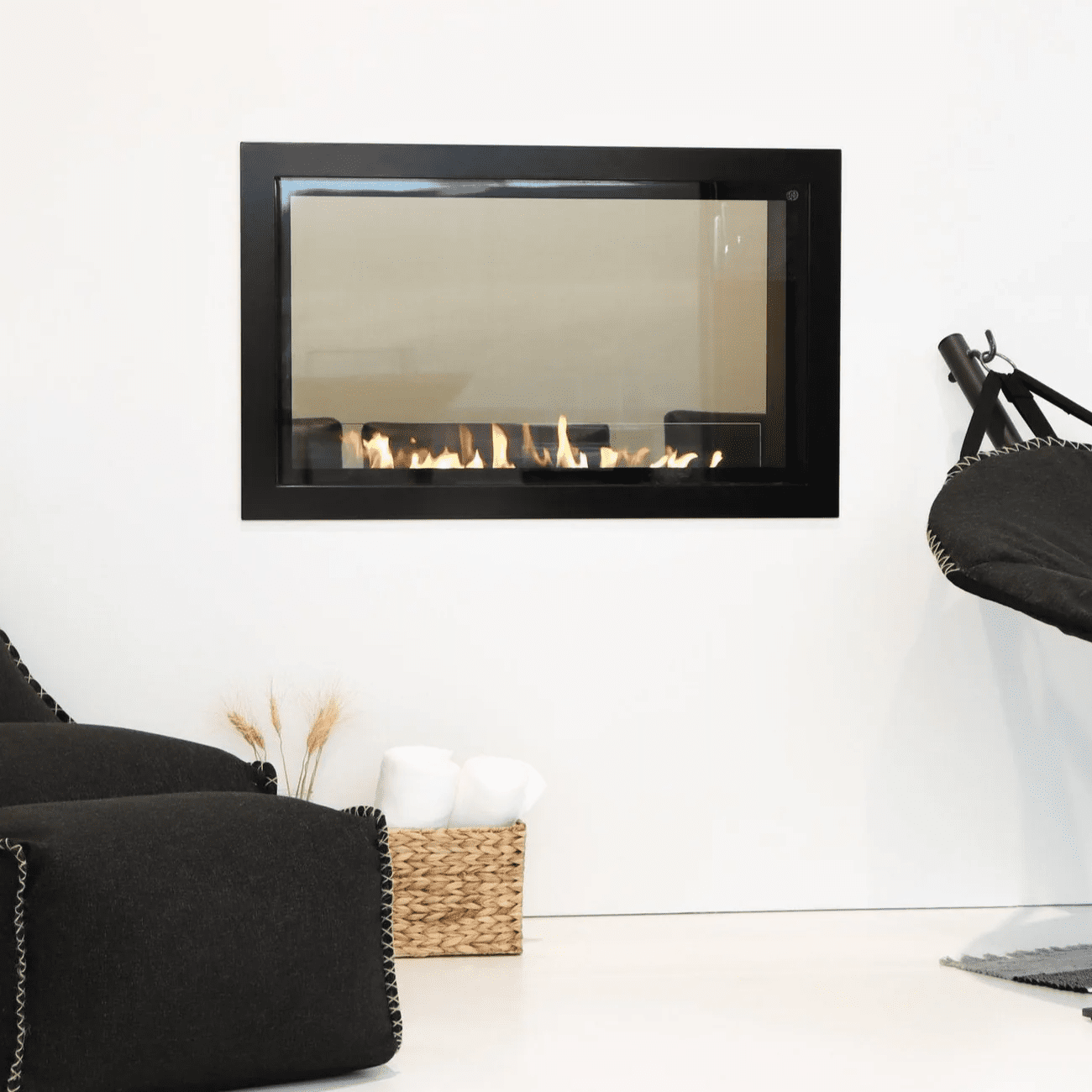 Decoflame Montreal Clear Indoor & Outdoor Net Zero Built-In Fireplace for Homes